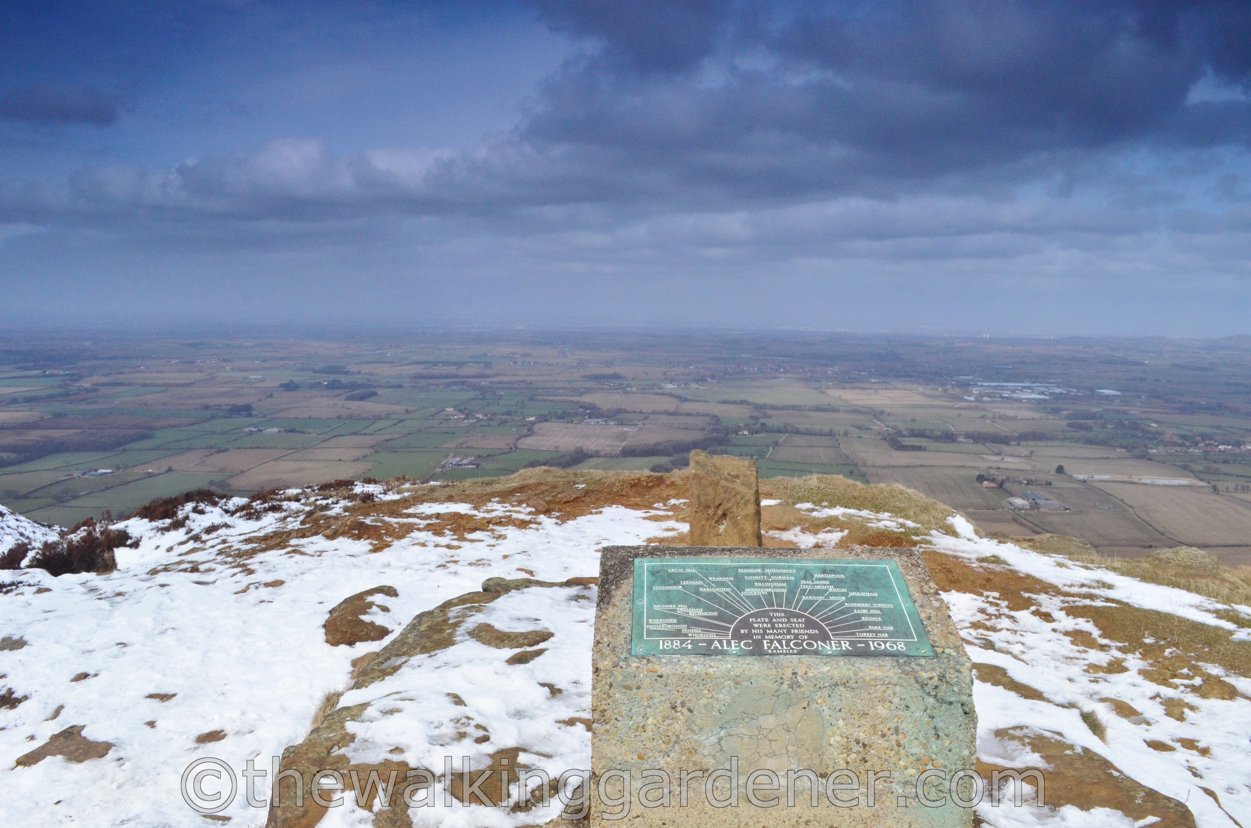 Alec Falconer memorial (1)